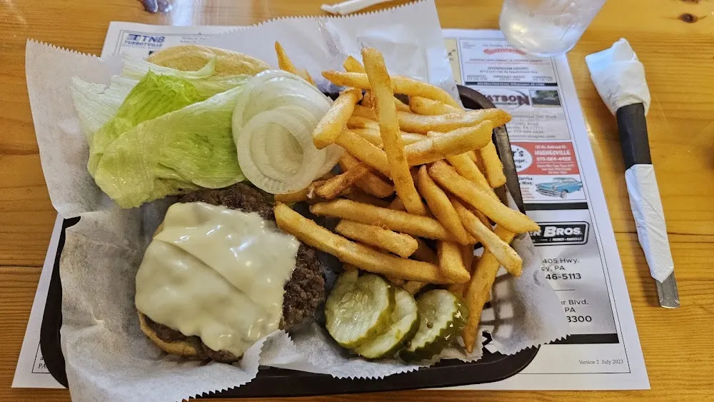 1 2 lb Cheeseburger with Fries